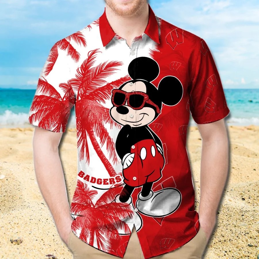 Mickey Mouse Wisconsin Badgers hawaiin shirt vs beach short 1